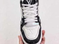 sneaker的含义是什么？包含多种释义的详细解读