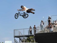 空中飞人是什么意思 现代职场的新现象