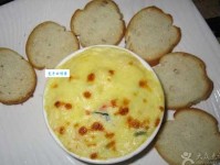 薮中荆曲是什么意思：困境中的坚韧与美丽