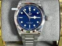 老态龙钟什么意思：岁月的痕迹与生命的尊严