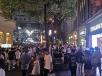 熙熙攘攘的意思用在哪些场合最合适