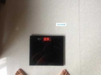 左面的意思：不同的视角，不同的世界