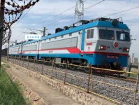 鼎字姓名学分析：五行吉凶与综合评分