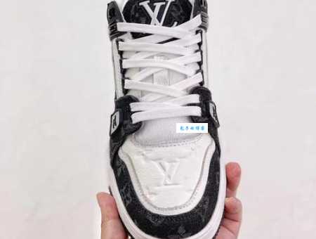 sneaker的含义是什么?包含多种释义的详细解读