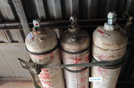 知识改变命运是谁说的？李嘉诚等名人的经典语录