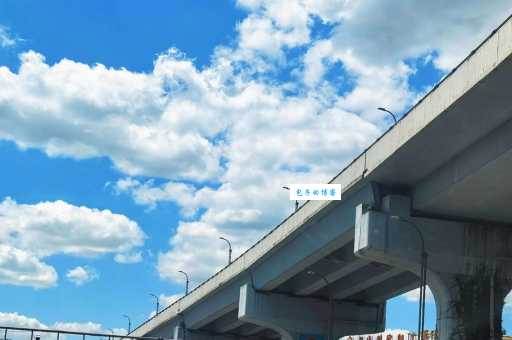 晴空万里的意思和来历看完不再困惑