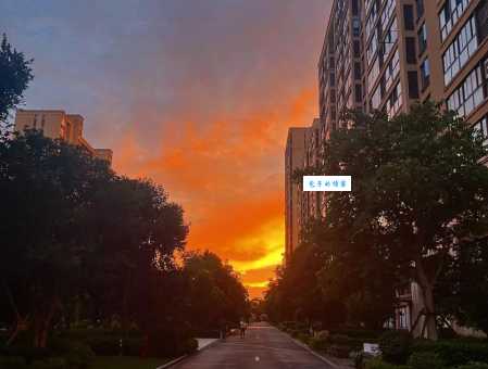 傍晚是什么意思，跟黄昏有区别吗？快来看！