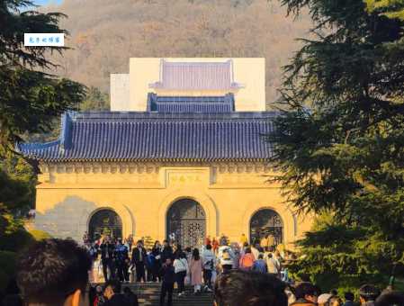 瞻仰是什么意思？这两种用法很多人都容易弄错